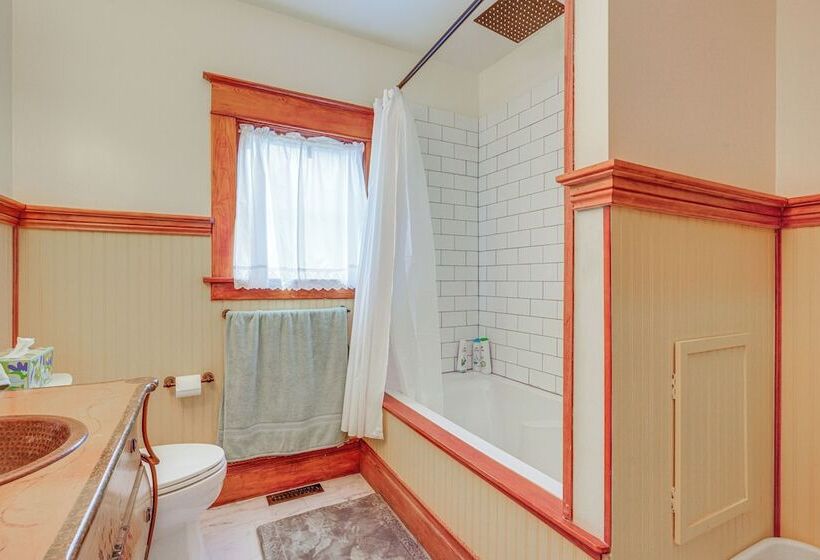 Historic Hillsdale Home Near Downtown!