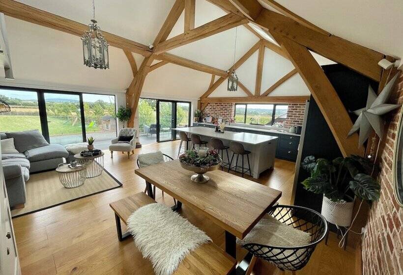 田舎風ホテル Open Plan Barn Conversion In Herefordshire