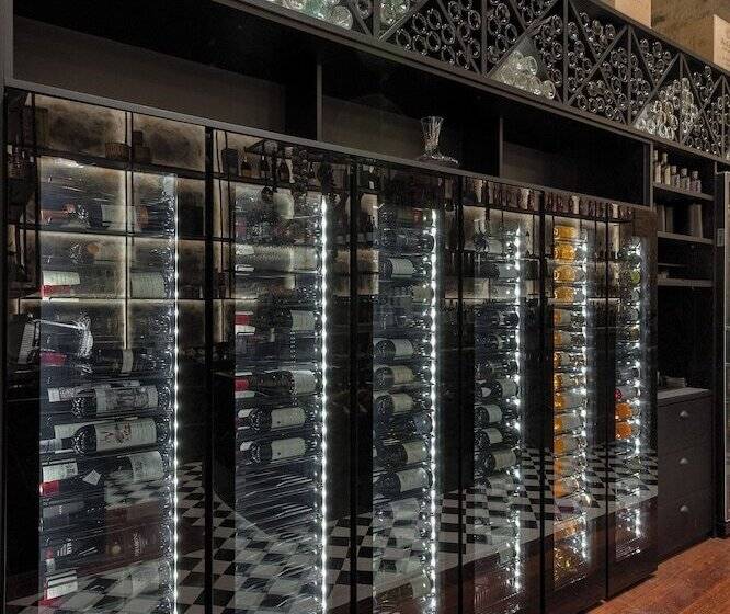 هتل Stoes Boutique