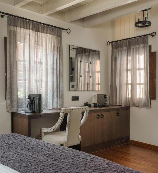 هتل Stoes Boutique