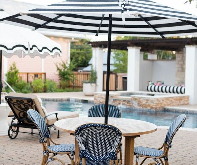 酒店 The Menagerie