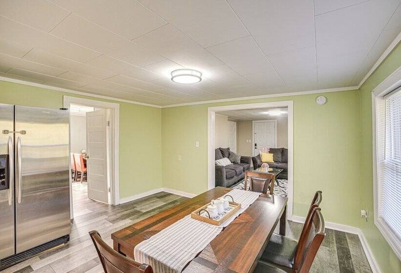 Lake Guntersville Home: 1 Mi To Boat Ramp!