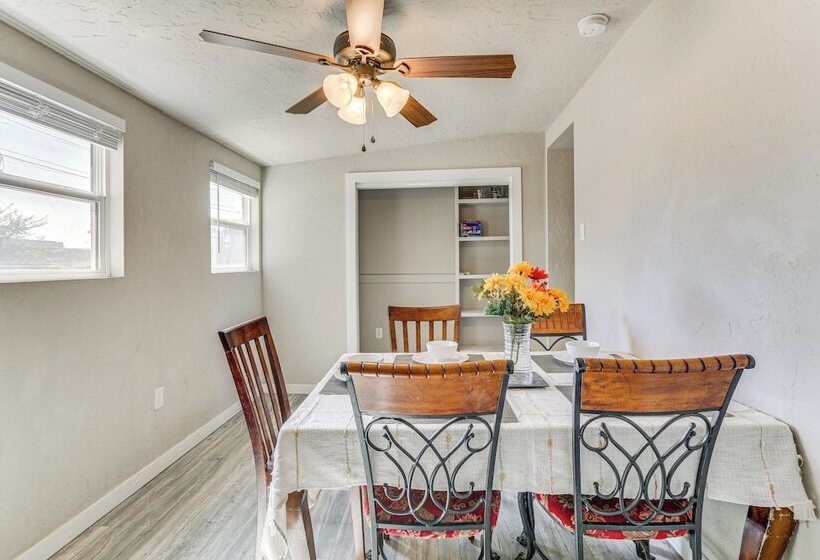 4 Mi To Museum Of The Great Plains: Lawton Home!