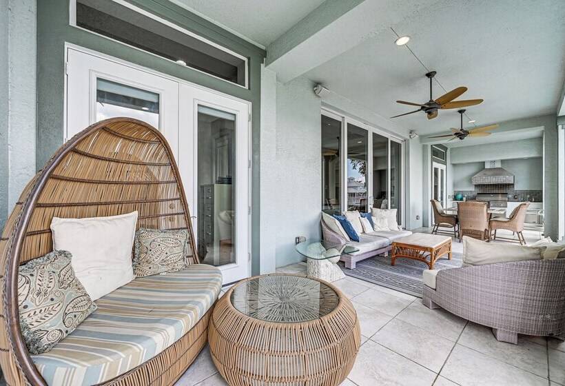 Luxe Bonita Springs Home < 2 Mi To Beach!