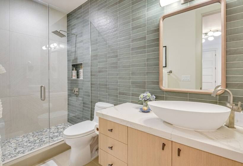 Luxury Alpine Home W/ Hot Tub: 1 Mi To Sun Valley!