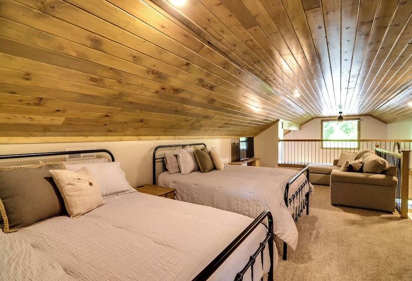 Modern Burkesville Home: 2 Mi To Dale Hollow Lake!