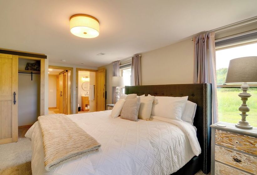 Modern Burkesville Home: 2 Mi To Dale Hollow Lake!