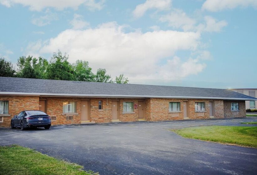 فندق على الطريق Falls View Inn