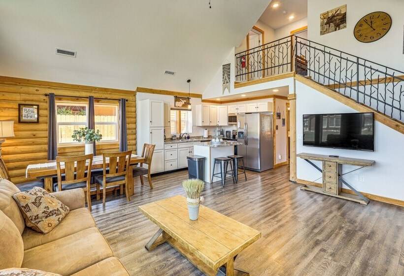 Mountain View Red Lodge Home   10 Mi To Skiing!