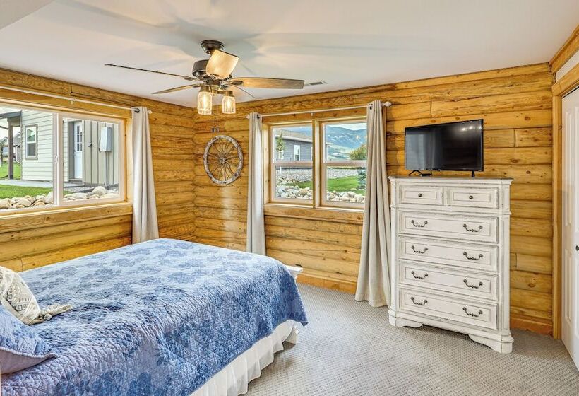 Mountain View Red Lodge Home   10 Mi To Skiing!