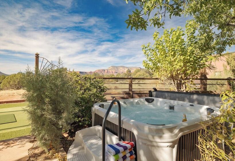 Mystic Sunset By Avantstay Thunder Mountain View + Pool, Driving Range, Casita