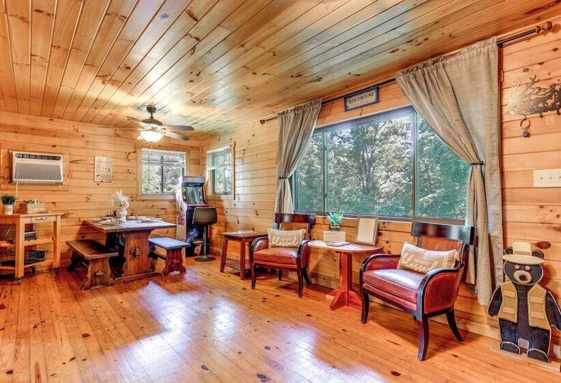 Nantahala Village Cabin W/ Resort Amenities!