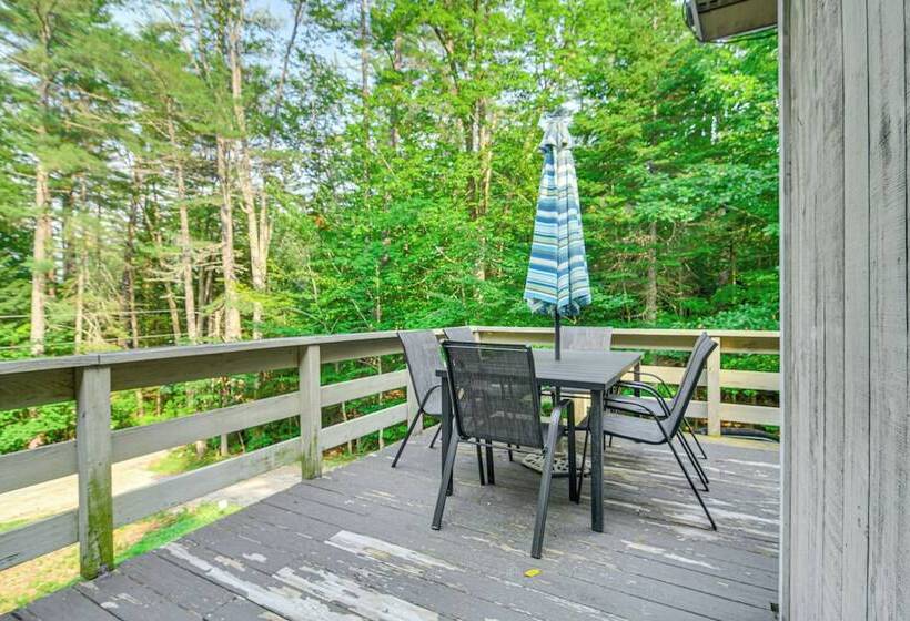 Peaceful Highland Lake Home W/ Kayaks, Dock Access