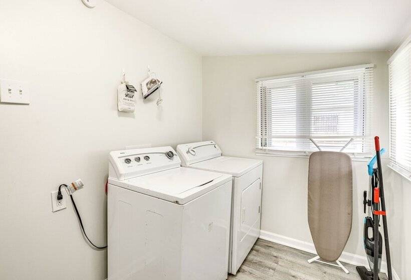 Pet Friendly Birmingham Home: 7 Mi To Downtown!