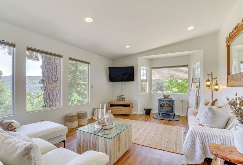 4 Mi To Lake Gregory: Crestline Cabin