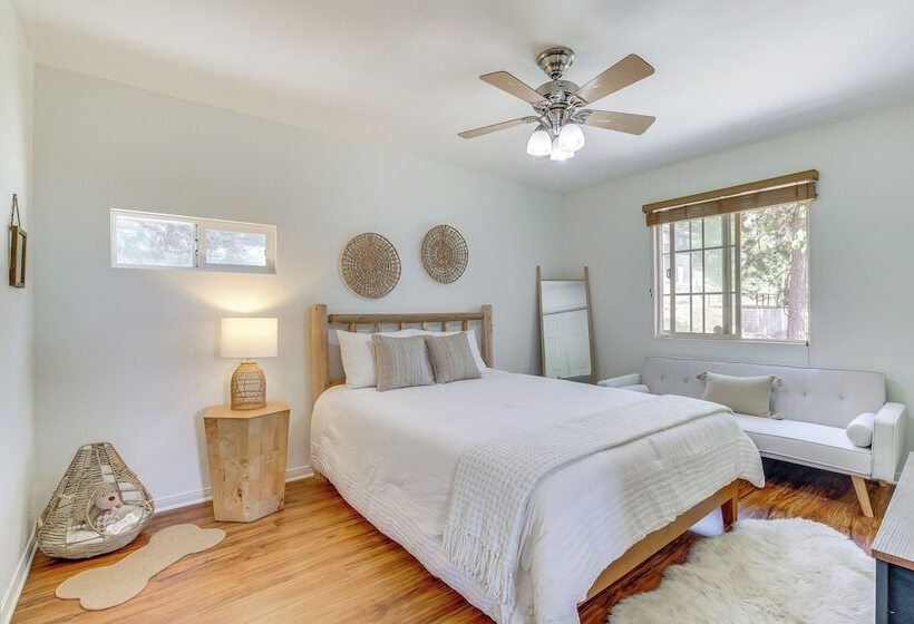 4 Mi To Lake Gregory: Crestline Cabin