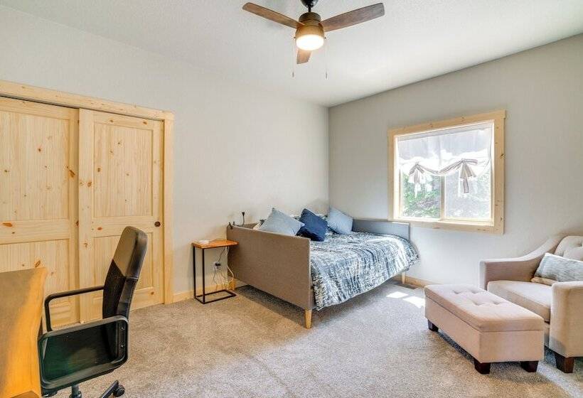 24 0082 Fairplay Cabin: Hike, Fish, Ski!