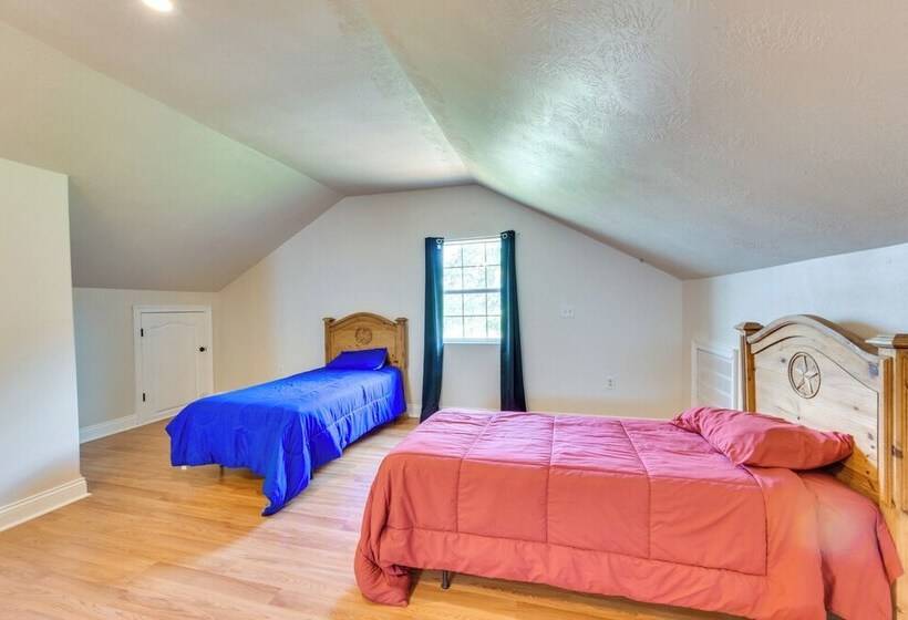 Group Friendly Louisana Hideaway: Hunt & Fish!