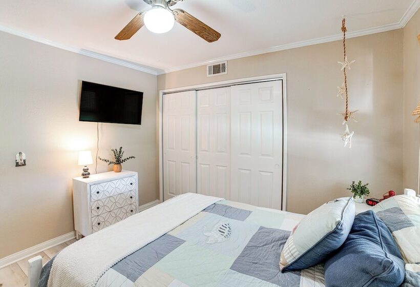 Pet Friendly Riverside Retreat W/ Private Hot Tub!