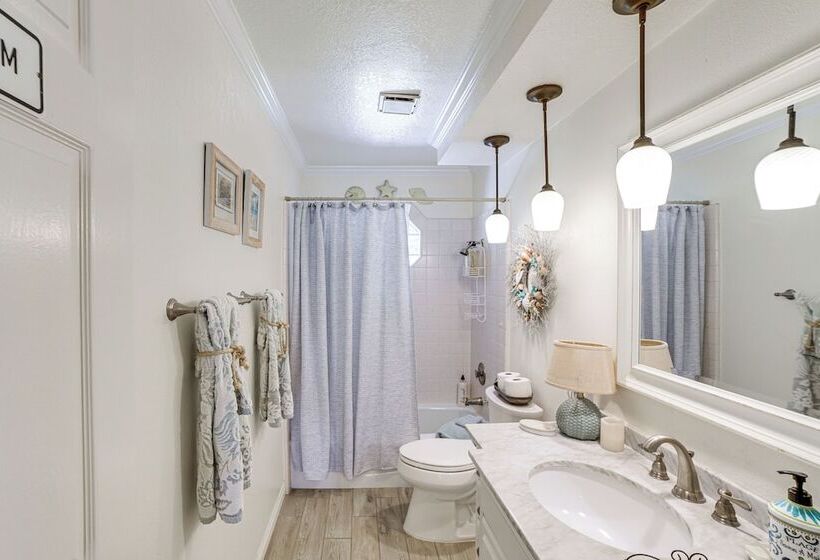 Pet Friendly Riverside Retreat W/ Private Hot Tub!