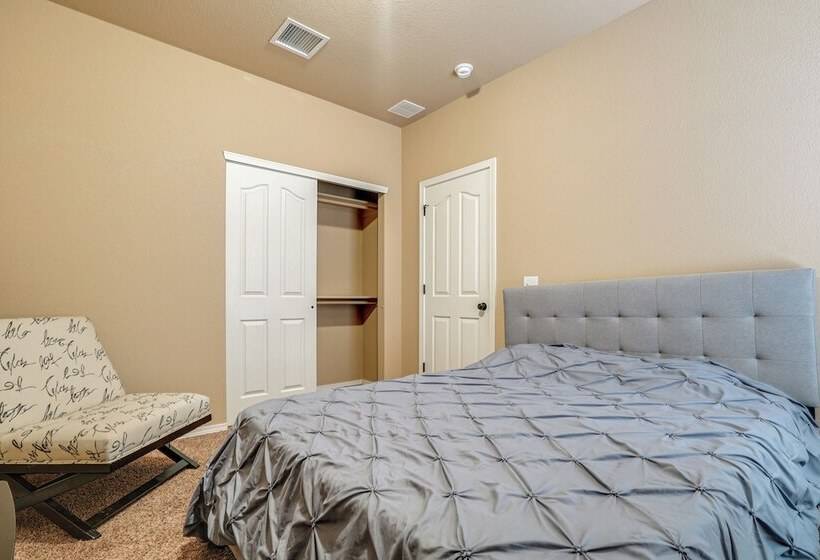 Pet Friendly Santa Teresa Home W/ Patio & Grill!