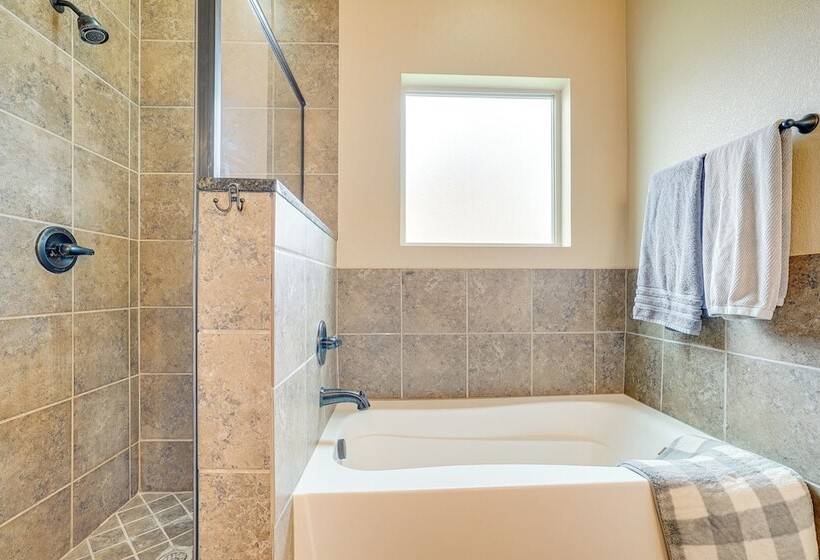 Pet Friendly Santa Teresa Home W/ Patio & Grill!