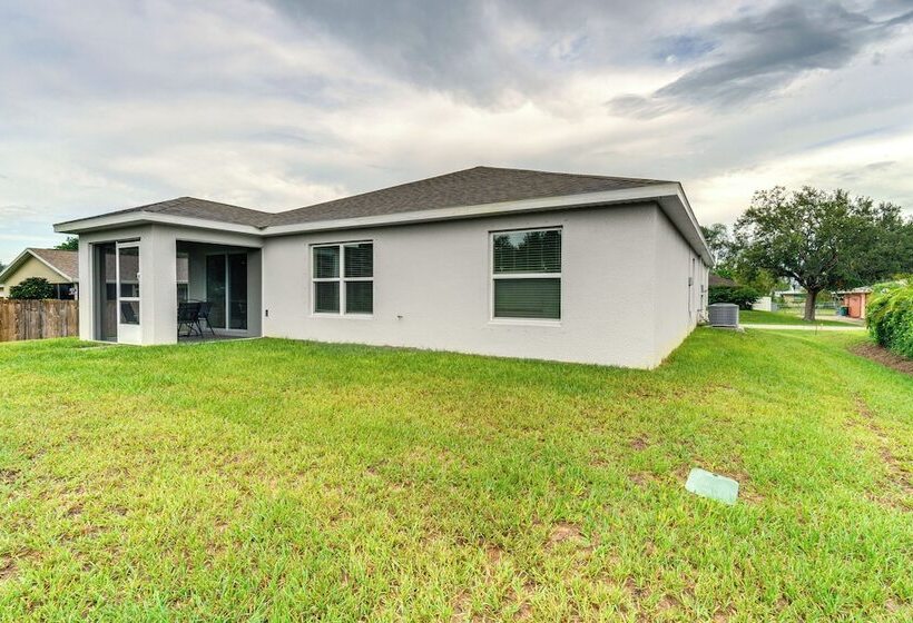 Port Charlotte Retreat Near Beach & Rays Stadium!