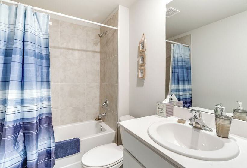 Port Charlotte Retreat Near Beach & Rays Stadium!