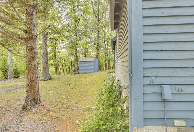 < 1 Mi To Bryce Resort: Quiet Cabin W/ Hot Tub!