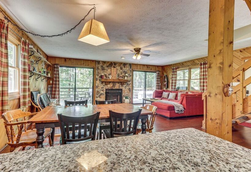 < 1 Mi To Bryce Resort: Quiet Cabin W/ Hot Tub!