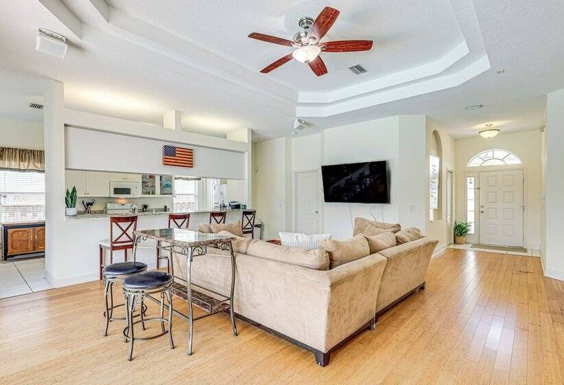 Riverview Home W/ Screened Pool ~ 1 Mi To Marina!