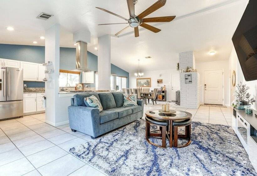 Sacramento Home W/ Pool Near Dtwn: Pets Welcome!