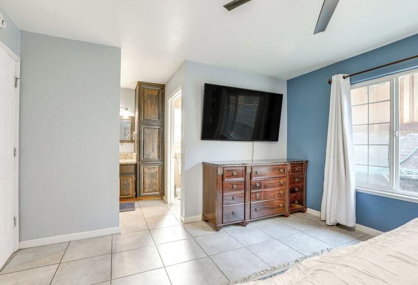 Sacramento Home W/ Pool Near Dtwn: Pets Welcome!