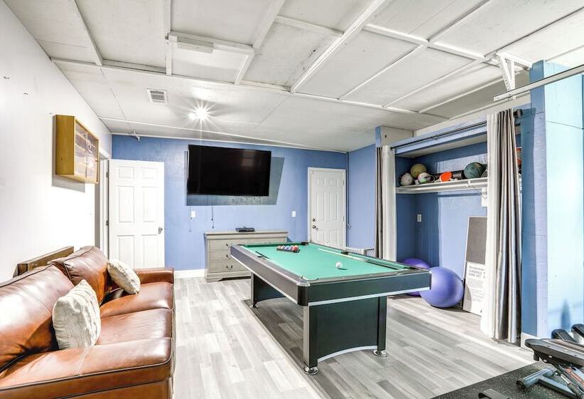 Sacramento Home W/ Pool Near Dtwn: Pets Welcome!