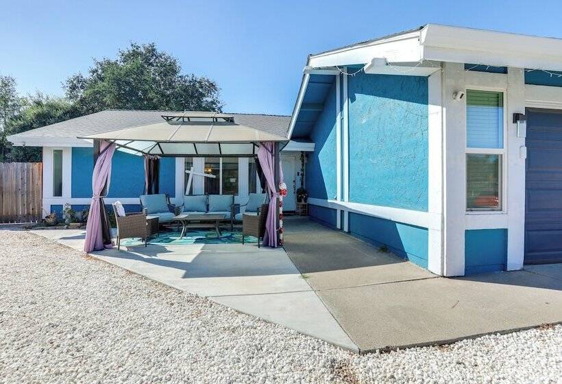 Sacramento Home W/ Pool Near Dtwn: Pets Welcome!