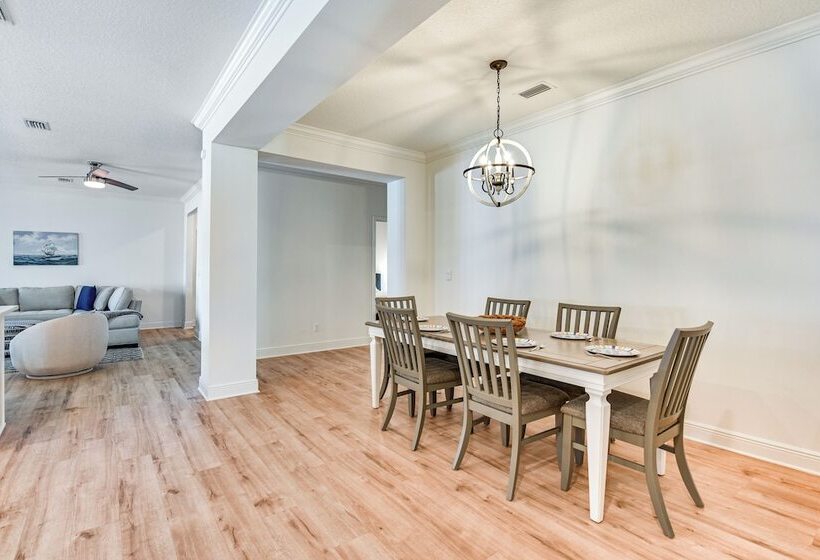 Santa Rosa Beach Home W/ Community Pool!