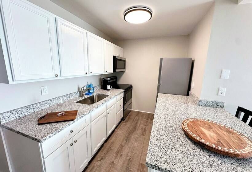 Saratoga Lakeside Retreat