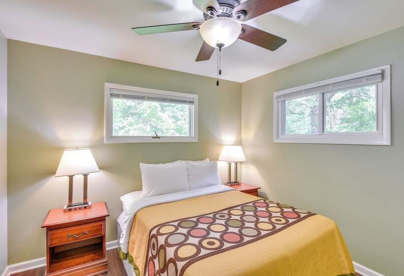 5 Mi To Warren Dunes Secluded Sawyer Home!