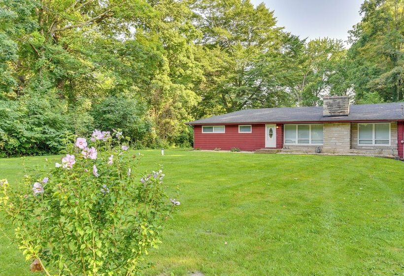 5 Mi To Warren Dunes Secluded Sawyer Home!