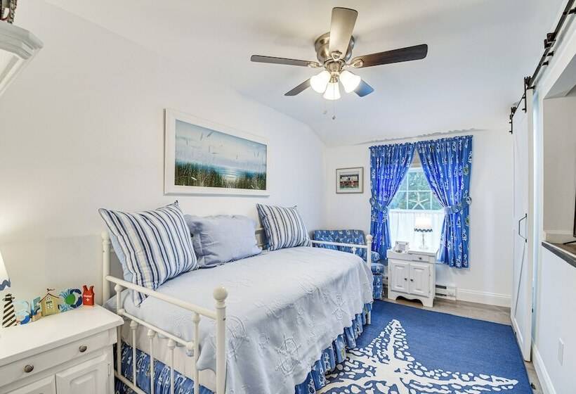 Seneca Lake Retreat W/ Deck   Walk To Wineries!