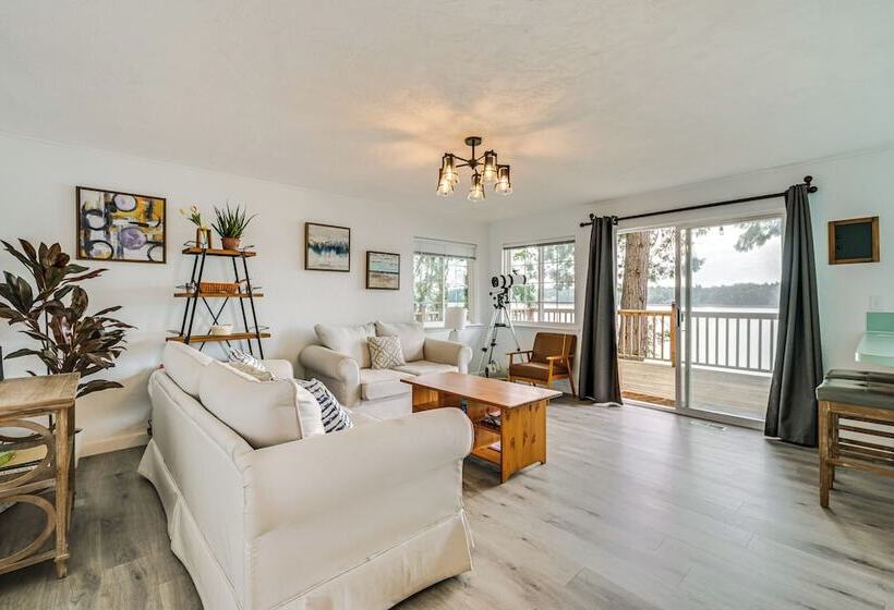 Serene Shelton Sanctuary W/ Private Beach & Kayaks