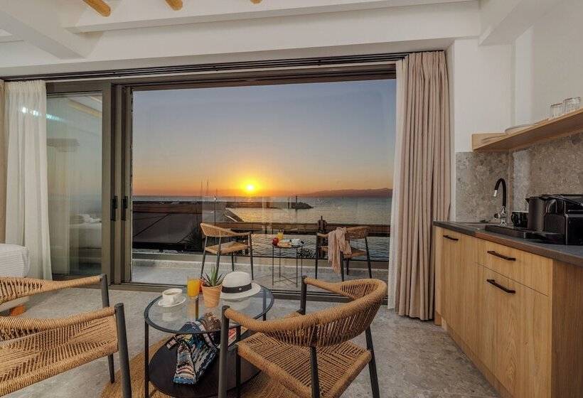 Soho Seafront Suites