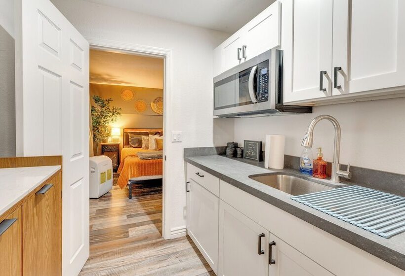 5 Mi To Airport: Bullhead City Villa W/ Mtn Views