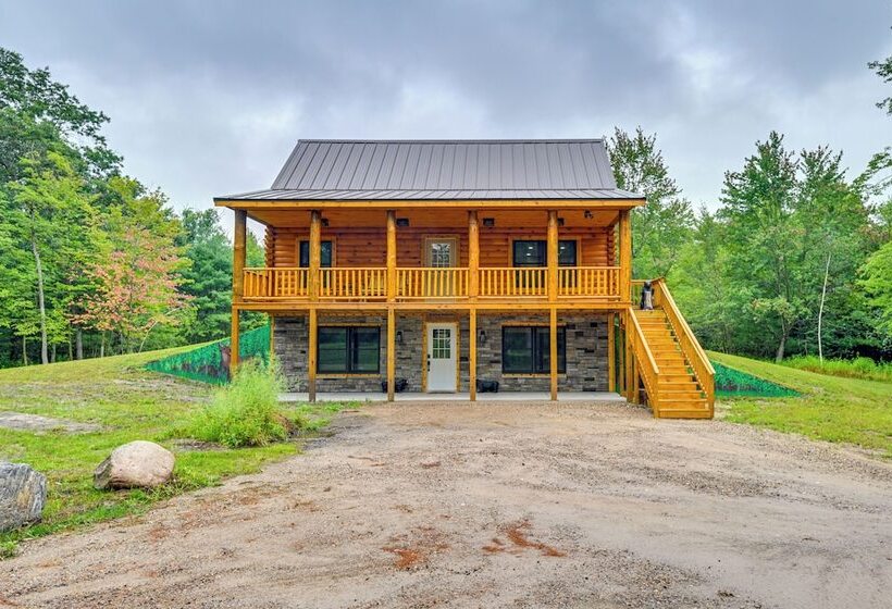 Adams Cabin W/ Game Room & Fire Pit