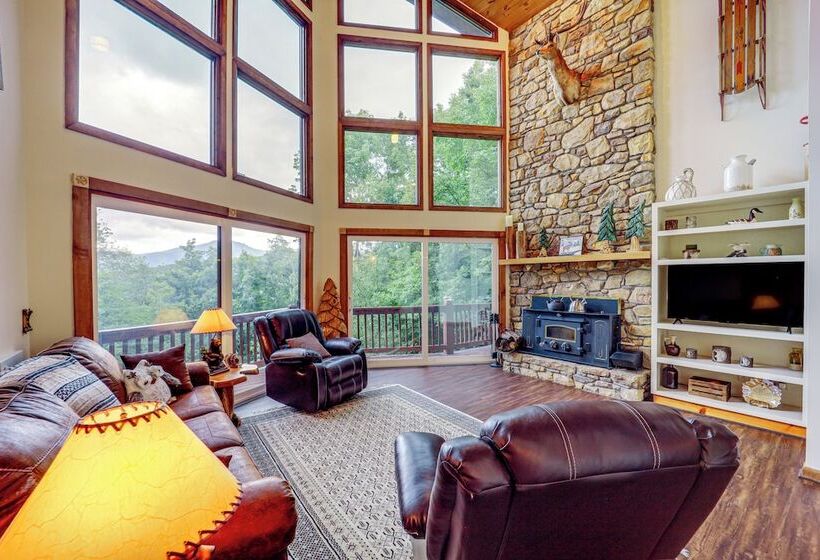 1 Mi To Otter Falls: Mtn View Gem W/ Deck