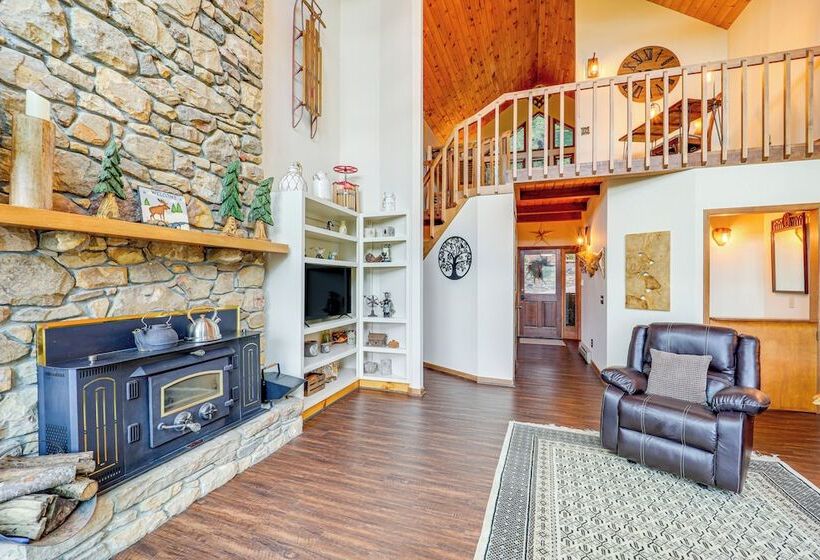 1 Mi To Otter Falls: Mtn View Gem W/ Deck