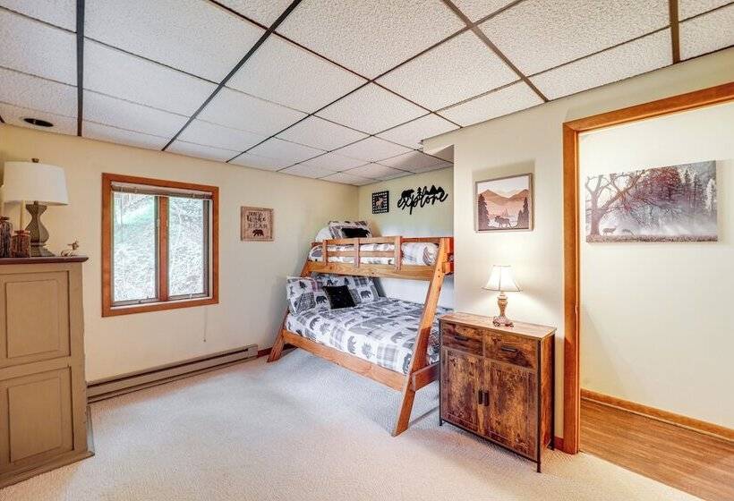 1 Mi To Otter Falls: Mtn View Gem W/ Deck