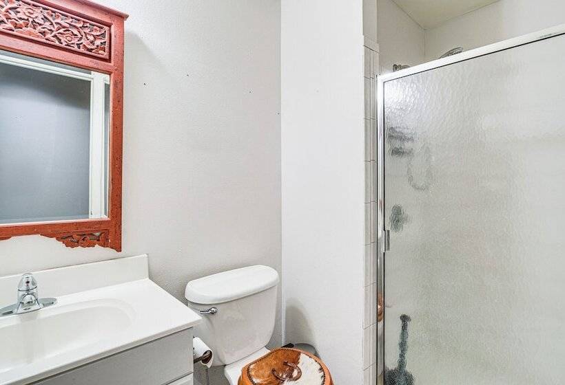 Spacious Micanopy Farmhouse W/ Luxurious Pool!