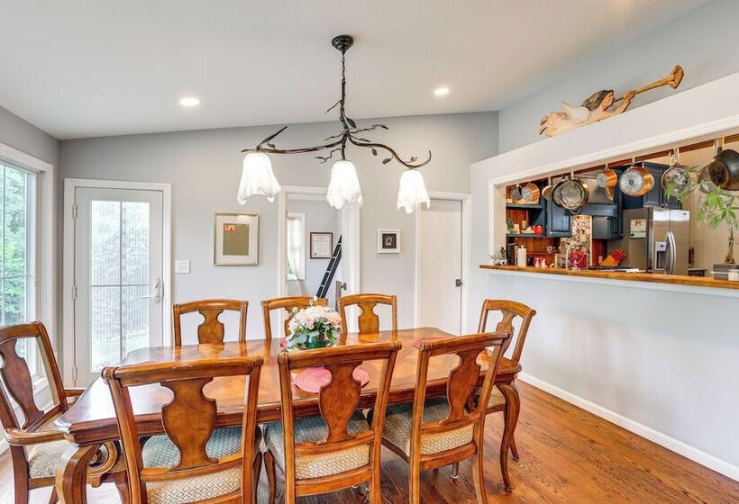 Princeton Home W/ Patio: Pets Welcome!