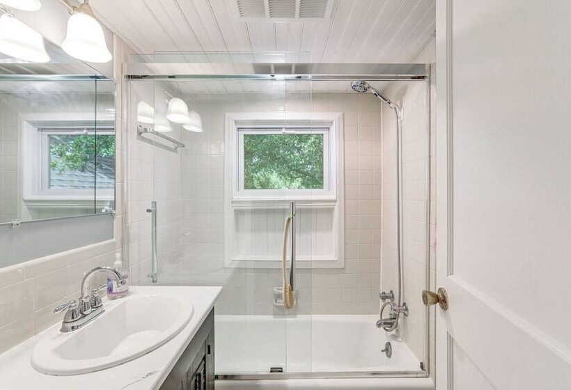 Princeton Home W/ Patio: Pets Welcome!